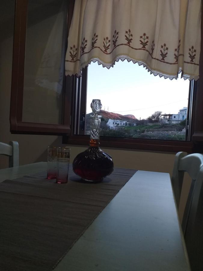 Imellos Aperathos Luaran gambar