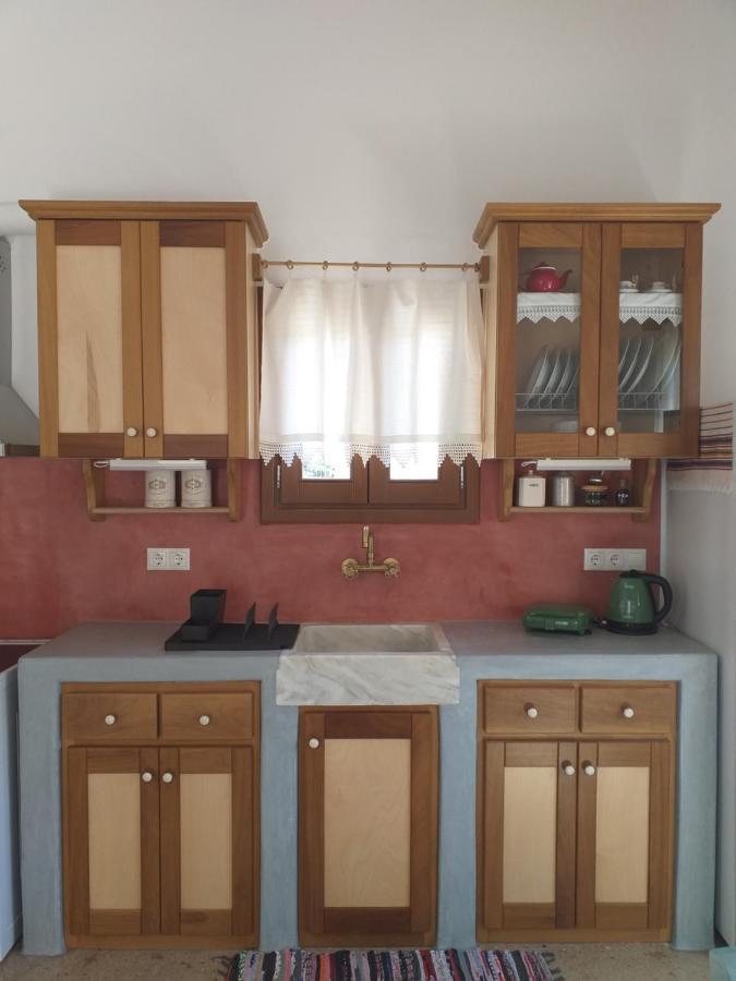 Imellos Aperathos Luaran gambar